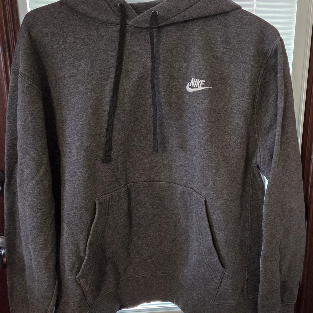 Nike Men's Charcoal Gray Pullover Hoodie with White Logo